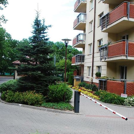 Kasztanowa Apartament Warsaw Luaran gambar