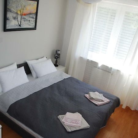 Kasztanowa Apartament Warsaw Luaran gambar